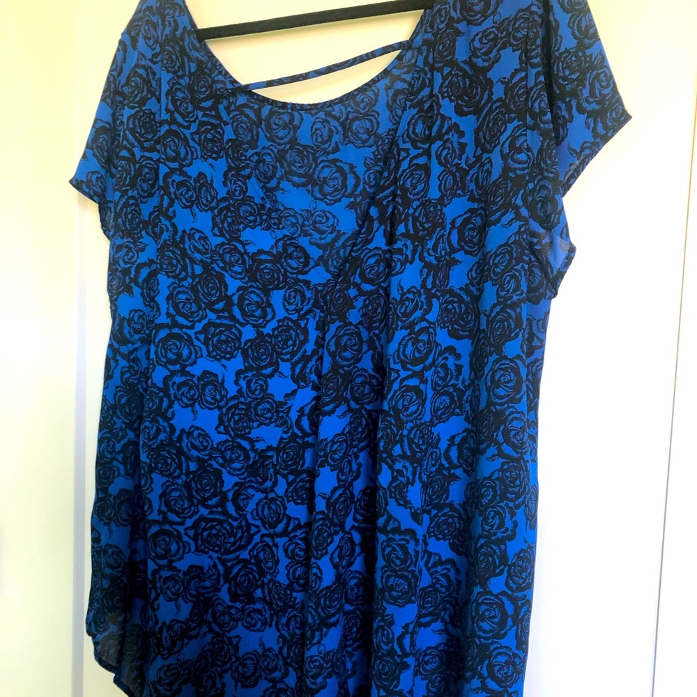 Beautiful Hi Low Short Sleeve